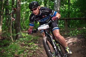 Sutrumpėjusį kalnų dviračių maratonų taurės sezoną pergalėmis pradėjo K. Kertenytė ir Š. Pacevičius