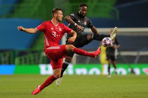 „Olympique“ pasaka Čempionų lygoje baigta – ir vėl duris į finalą prieš nosį uždarė „Bayern“