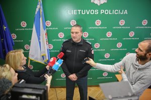 Darius Žukauskas siekia išlipti sausas iš skandalų: pažėrė aštrios kritikos šalies policijos vadovybei