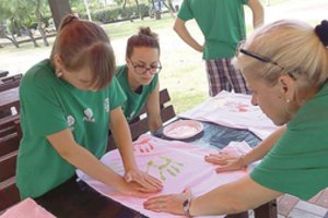 Laisvę užsienyje pažinę Černobylio vaikai dabar kovoja dėl savosios