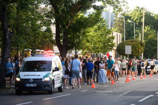 Solidarizuodamiesi su baltarusiais lietuviai gyva grandine sujungs Vilnių ir Medininkus