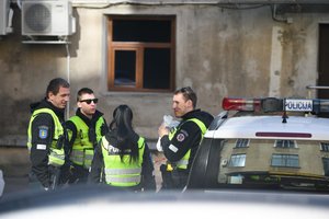 Dėl apsauginių kaukių nedėvėjimo savaitgalį nubausta 11 žmonių