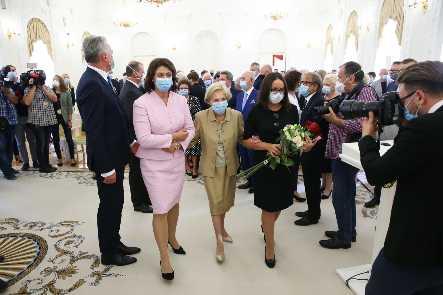 Alma Adamkienė atvyko į Prezidentūrą.<br>R.Danisevičiaus nuotr.