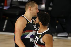 Dviejų žaidėjų pastangomis „Nuggets“ įveikė „Jazz“ ir pratęsė savo sezoną