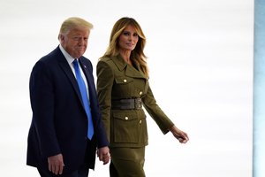 Melania Trump per respublikonų suvažiavimą kalbėjo apie užuojautą COVID-19 aukoms