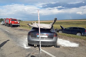 Raseinių rajone susidūrus dviems automobiliams sunkiai sužaloti du keleiviai