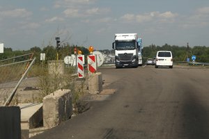 Pusiau skustą, pusiau luptą viaduko rekonstrukciją rangovas daryti atsisakė, o valdininkai tempia laiką