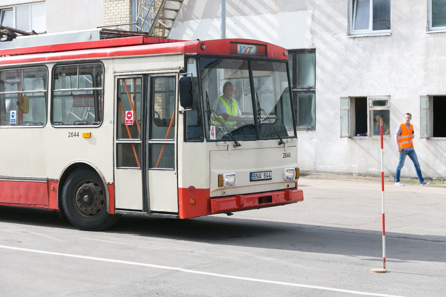 Vilniečiai yra patenkinti gerai išvystytu susisiekimu mieste.<br>T.Bauro nuotr.