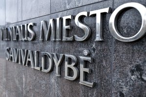 Vilniaus savivaldybėje atlikta krata: kyšininkavimu įtariamas vienas savivaldybės darbuotojų