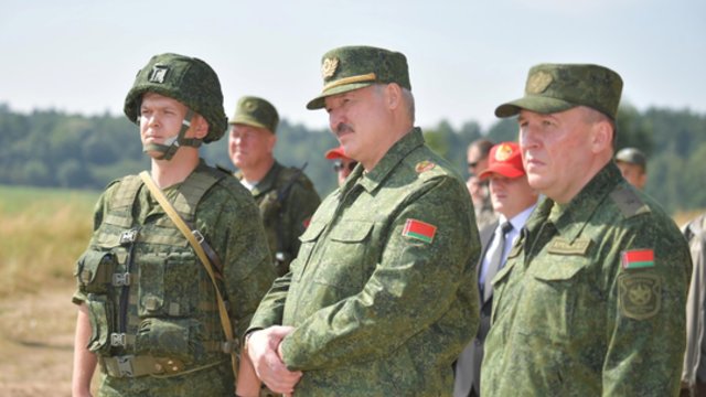 Į Baltarusijos grasinimus atsakomosiomis sankcijomis Lietuva reaguoja ramiai: jie patys save nusibaus