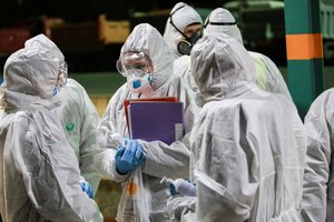 Atnaujino COVID-19 užsikrėtusiųjų maršrutus: tarp jų – prekybos centrai, barai, grožio salonai, oro uostai ir bankai