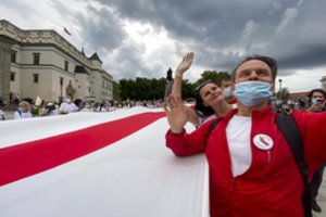 Baltarusijos URM pranešė, kad kišimusi laiko kitų šalių raginimus surengti naujus rinkimus