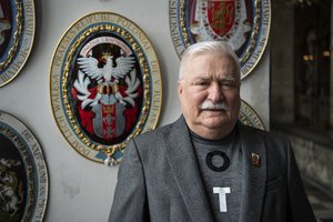 „Solidarumo“ 40-metį mininti Lenkija išlieka susiskaldžiusi dėl jo palikimo