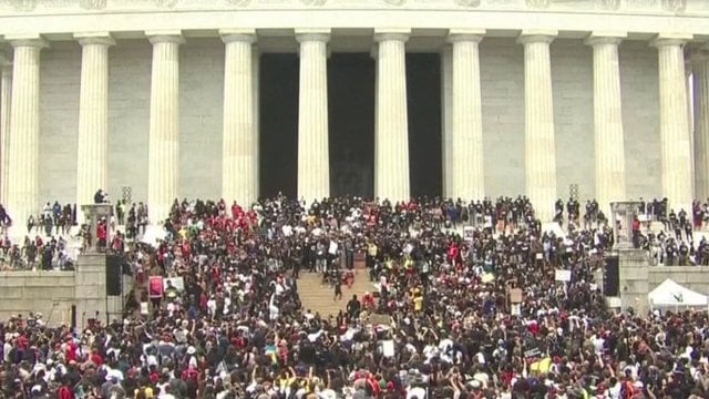 Tūkstančiai amerikiečių Vašingtone susirinko į protestą prieš policijos smurtą