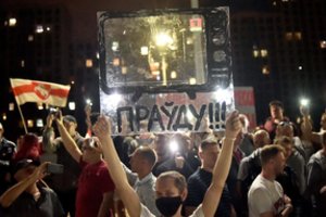 JAV ambasada ragina Baltarusijos valdžią nutraukti žiniasklaidos persekiojimą