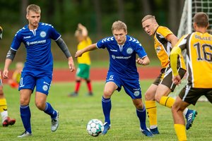 Lietuvos mažojo futbolo čempionate – trijų žirgų lenktynės