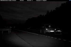 Du „lenktynininkai“ nusprendė išsiaiškinti, kas yra kas: trikojis įamžino abu