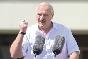 A. Lukašenka grasina nukreipti krovinių tranzitą iš Lietuvos į Rusiją