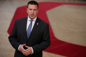Estijos premjerui ligoninėje atlikta operacija