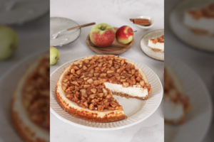 Labai skanus varškės ir obuolių pyragas, prilygstantis tortui