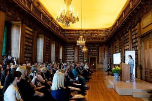 Geriausi Lietuvos slaugytojai pelnys Švedijos karalienės slaugos apdovanojimą