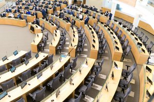 Užtrenkė duris į Seimo rinkimus: 11 politikų nenurodė teistumo