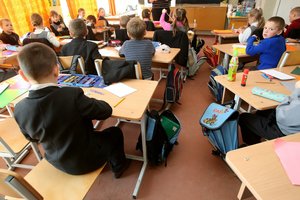 Apklausa atskleidė, kaip sprendimą grįžti į mokyklas vertina mokytojai