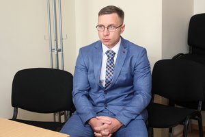 Du pistoletus nelegaliai įsigijęs ir juos vežiojęsis šiaulietis laisvės neprarado