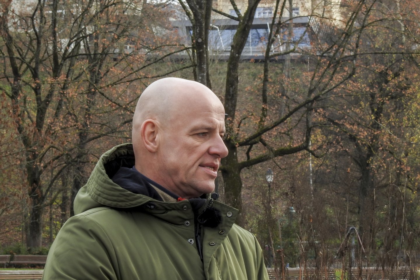 J.Gaižauskas: „Rašiau apie žmogų, kuris patraukia į kelią, kai pasaulis pradeda kraustytis iš proto.“<br>V.Ščiavinsko nuotr.