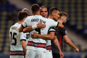 UEFA Tautų lyga: sveiką kailį išnešę anglai bei įvarčių fiesta Portugalijoje