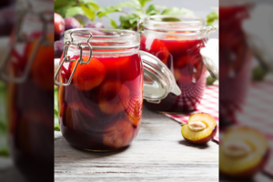 Želatinoje konservuotos mėlynosios slyvos: išbandykite – nesigailėsite