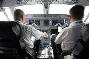 Šiuos specialistus vadina pilotų sargais – sužinokite, kodėl jie tokie svarbūs