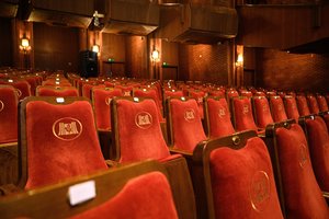 LNOBT žiūrovų dėmesiui: keičiasi spektaklių datos