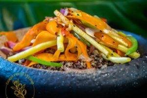 Bolivinių balandų ir sezoninių daržovių asorti: sveika, paprasta ir labai skanu