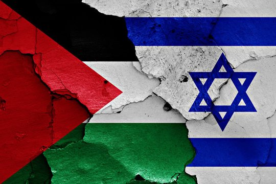 1993 m. Vašingtone Izraelis ir Palestinos išsivadavimo organizacija pasirašė Principų deklaraciją, dar vadinamą Oslo sutartimi – slaptos sutartį pasirašiusių šalių derybos rugsėjį prasidėjo Osle. Izraelis pripažino Palestinos išsivadavimo organizaciją palestiniečių tautos atstove, o Palestinos išsivadavimo organizacija – Izraelį.<br>123rf