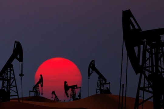1960 m. Bagdade Irakas, Iranas, Kuveitas, Saudo Arabija ir Venesuela įkūrė naftą eksportuojančių šalių tarpvyriausybinę organizaciją OPEC.<br>123rf