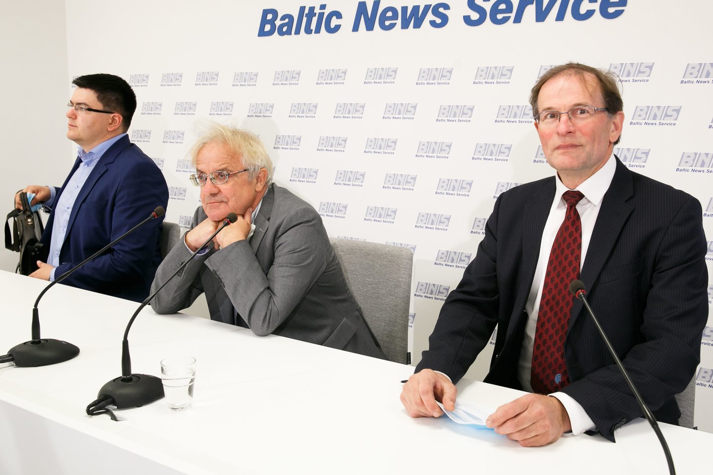 Nacionalinis susivienijimas šiais metais į rinkimus eina su šūkiu: „Lietuvi, pakelk galvą – atsiimk valstybę“.<br>T.Bauro nuotr.