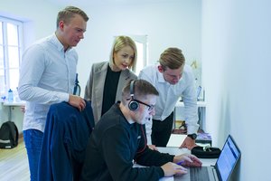 Trijulė perkando, kas kliudo gabenti krovinius – mygtukų tikslumu žinojo, kaip atrodys sprendimas