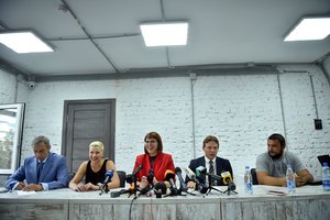 Baltarusijoje dingo dar viena S. Cichanouskajos bendražygė A. Kanavalava 