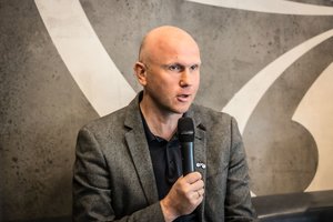 Ką daryti, kad pandemija nepadidintų savižudybių skaičiaus?
