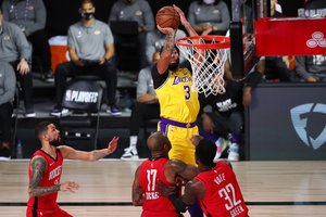 Po krepšiais ką norėjęs daręs „Lakers“ jau viena koja Vakarų konferencijos finale