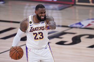 L. Jameso vedamas „Lakers“ klubas pateko į Vakarų konferencijos finalą