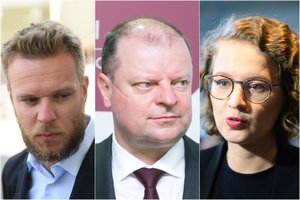S. Skvernelis – ant opozicijos „kilimėlio“: apie „šūdmalas“ kalbėjusį ir 30 sekundžių klausimams palikusį premjerą išlydėjo riksmais