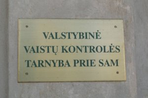 Valstybinė vaistų kontrolės tarnyba skatina pranešti apie šalutinį vaistų poveikį