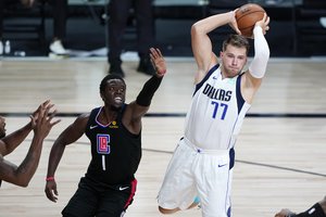 NBA pristatė reguliaraus sezono laureatus: tarp geriausiųjų – L. Dončičius