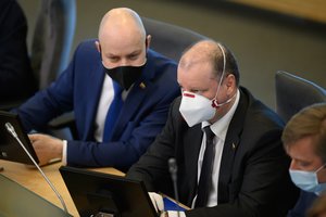 Naujausi reitingai: labiausiai sumažėjo A. Verygos ir S. Skvernelio palankus vertinimas