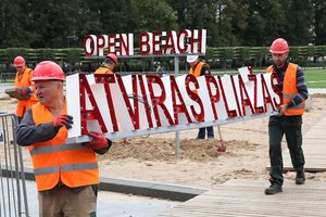 Savivaldybei siūloma keisti sutartį dėl Lukiškių aikštės, arba ji bus perimta