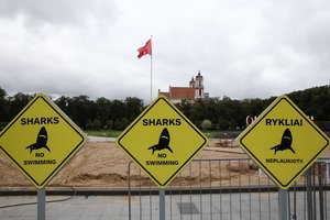 Aistros dėl Lukiškių aikštės nerimsta: sutartį peržiūrės, bet nutraukti jos teisinio pagrindo nemato