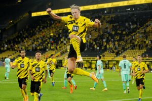 „Borussia“ nepraleido įvarčio į savo vartus