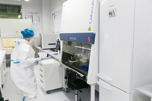 Tarp 70 naujausių koronaviruso atvejų – židiniu tapęs sporto klubas Vilniuje, epicentre atsidūrusi Radviliškio ligoninė